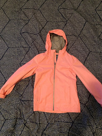 Girls rain jacket size 7-8. Mountain warehouse 