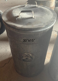 Réservoir/baril métallique antique pour eau ou sirop d’érable
