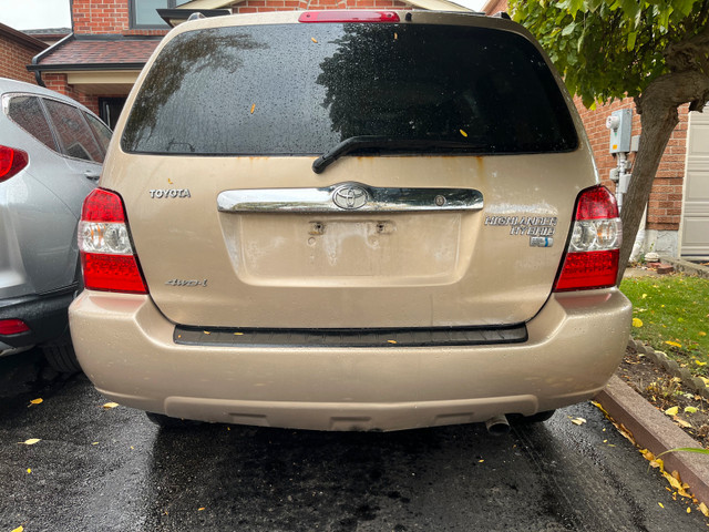 2006 Toyota Highlander Hybrid in Cars & Trucks in City of Toronto - Image 3