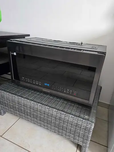 MICROWAVE  STOVETOP SAMSUNG , View more