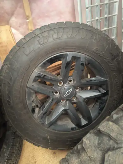 Wheels / tires / mounted / balanced etc etc ... Mint condition upgraded my truck no longer needed LT...