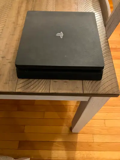 PlayStation 4 Excellent Condition, View more