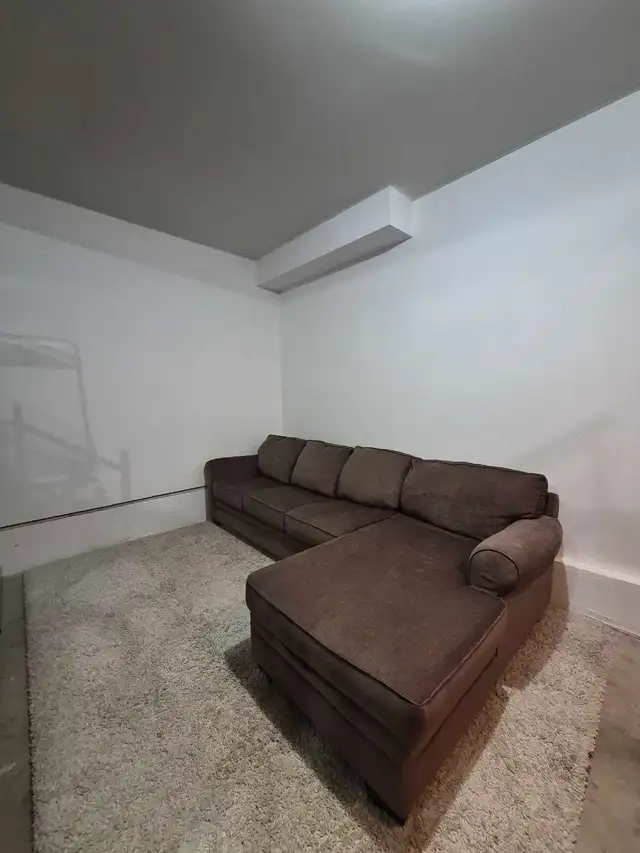 FREE DELIVERY Brown 4 Seater Sectional / L Shape Sofa / Couch in Couches & Futons in Vancouver - Image 9