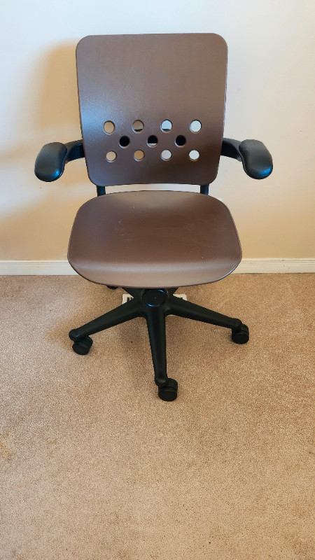 computer chair in Other in Oakville / Halton Region