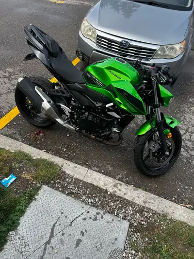 Part out - works great turns over and runs Sold as is Main damage front forks and rear end Could fix...