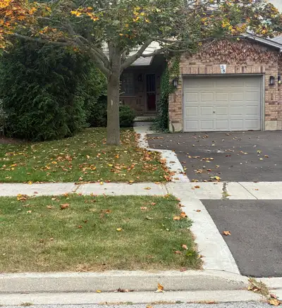 3-Bedroom Semi-Detached Home for Rent – West Ancaster $2,700/month + utilities | Immediate possessio...