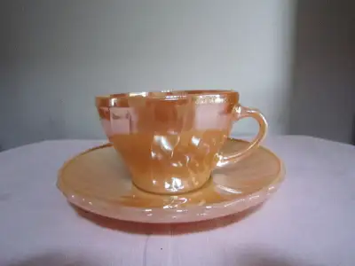Vintage ANCHOR HOCKING Suburbia - gold, View more