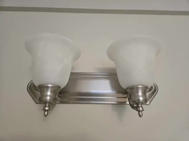 3 x 2-light vanity lights in Indoor Lighting & Fans in Oakville / Halton Region - Image 3