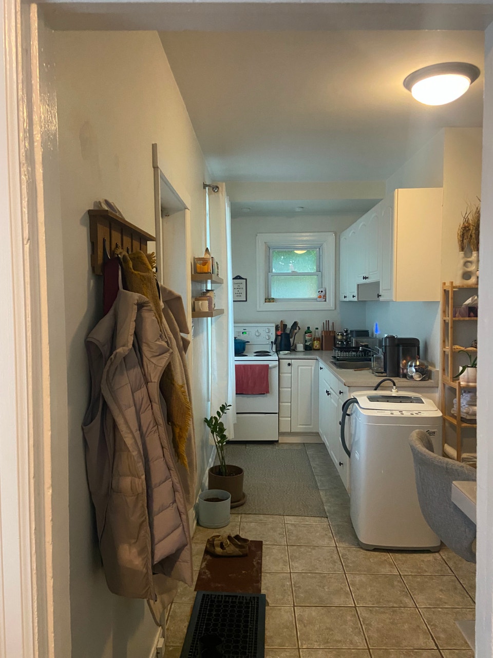 Quaint 1 bedroom for Dec 1st in Hintonburg Ottawa at $1700/mth 4