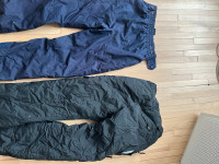Lot de deux pantalons de ski - 2 pairs of snow pants 