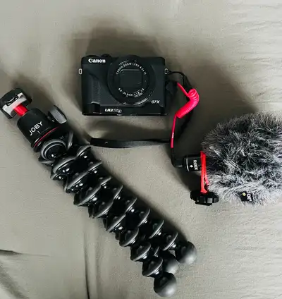 Canon PowerShot G7 X Mark III + Rode Mic + UURig Cage + Joby Tri, View more