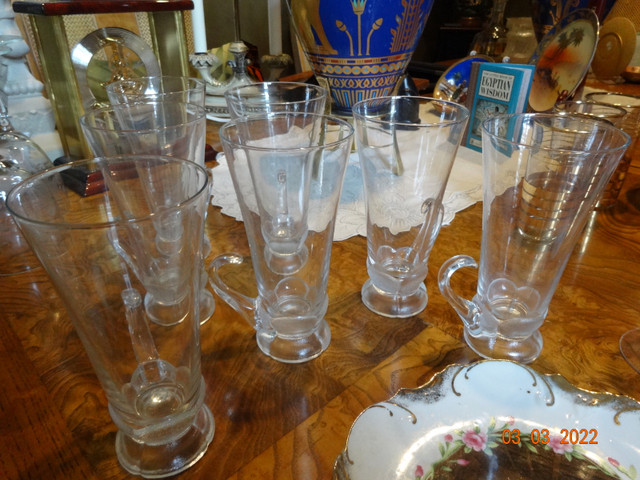 Mugs, glass, for coffee, Spanish, Irish type, handles, base, nic in Kitchen & Dining Wares in Kelowna