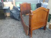 Beautiful Antique Day Bed