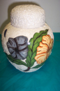 Vase décoratif avec couvercle