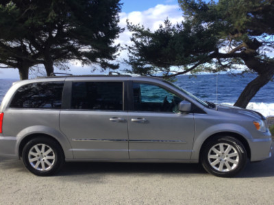 $15500 obo Like New, Fully Maintained 2016 Chrysler Town&Country