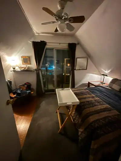 Sunny and Peaceful Top Floor Private 1+ bedroom Apartment located in Toronto's vibrant Beaches Avail...