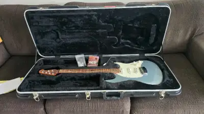 Ernie Ball Musicman Cutlass, View more