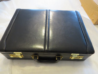 Briefcase - Genuine leather