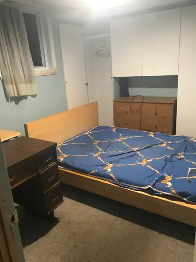 Private room rental near Metro station