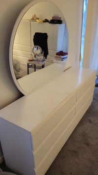 Stylish Storage: Elegant Dresser for Your Bedroom Sanctuary
