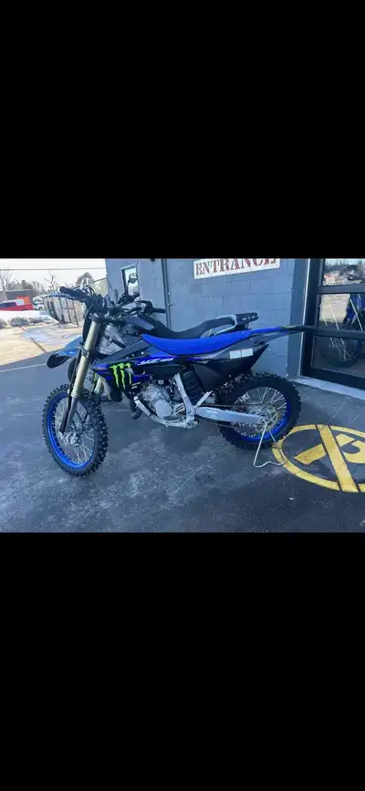 Brand new, less than 10mins on the engine. Looking to trade for Stark Varg or equivalent.