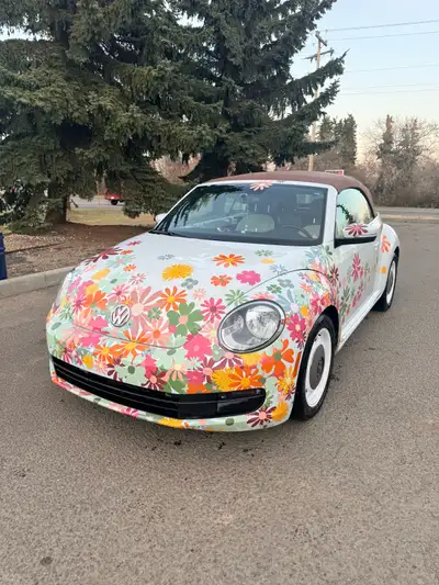 2016 Volkswagen Beetle “Denim” Convertible 148,319 km • Automatic • 2 owners • No accidents Spruce G...