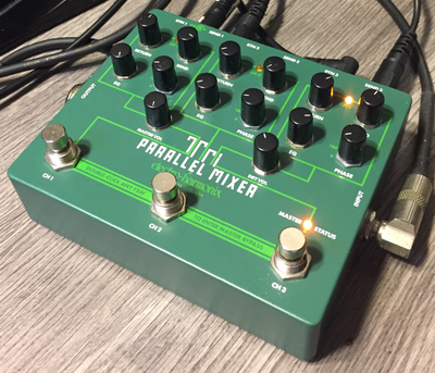 Electro-Harmonix Tri Parallel Mixer pedal, View more