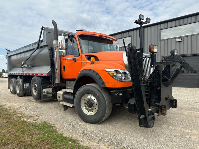 2013 INTERNATIONAL WORKSTAR 7600 in Heavy Trucks in Oakville / Halton Region