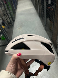 Specialized road bike helmet/casque pour vélo de route