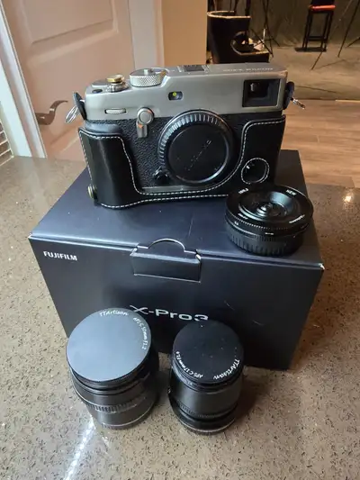 This is an excellent condition XPro 3 Dura Silver. Rare colour and cone with original box and access...