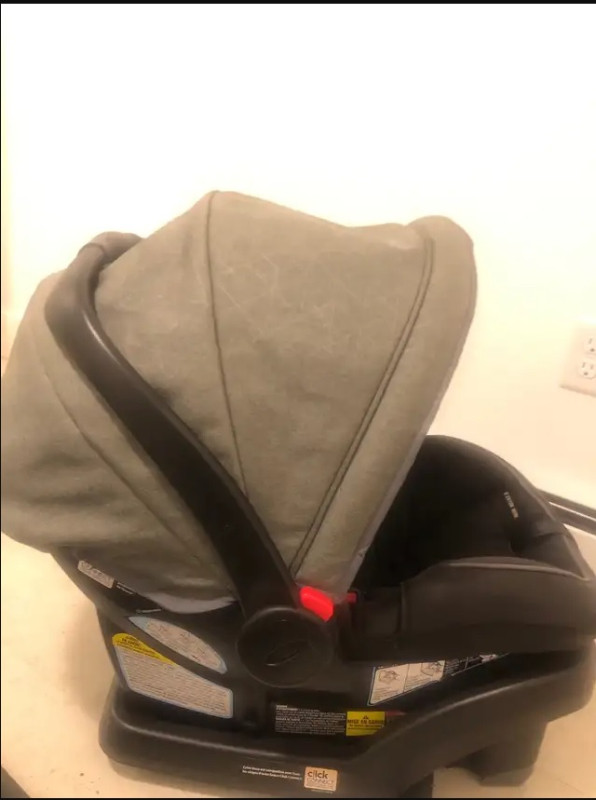 Infant Car seat Graco in Strollers, Carriers & Car Seats in City of Halifax