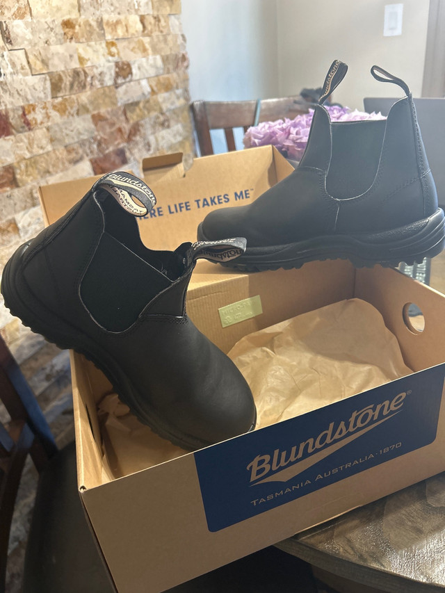  blundstone safety boots  in Women's - Shoes in Cambridge - Image 3