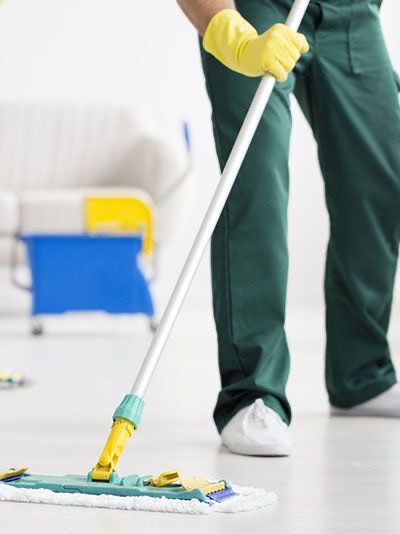AFFORDABLE cleaning house services in Cleaners & Cleaning in Oshawa / Durham Region