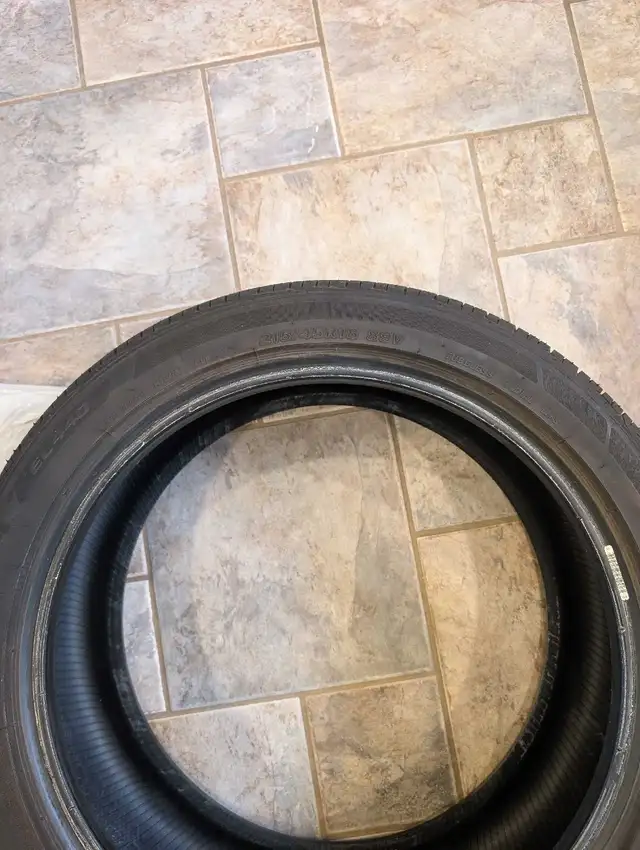 All-season touring tires in Tires & Rims in London - Image 3
