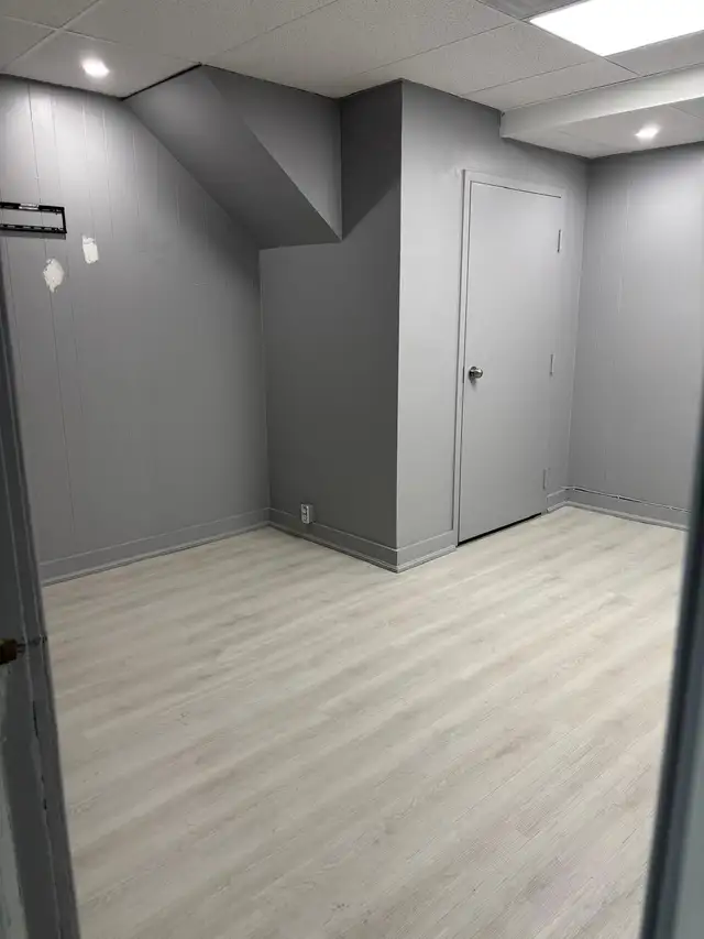 COMMERCIAL OFFICE SPACE FOR RENT