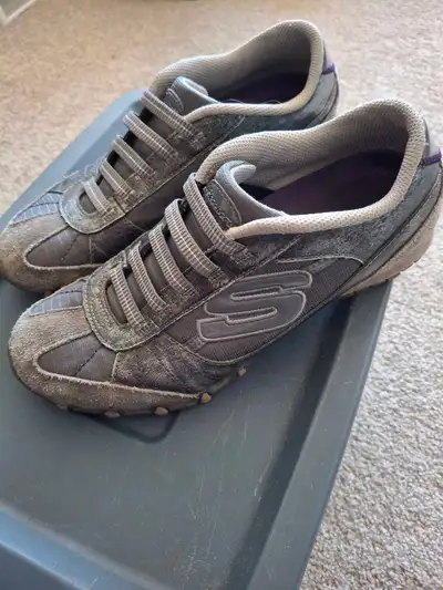 Women's Sketchers Grey Sneakers , View more