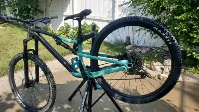 Rocky Mountain Instinct  A30 2021 medium frame, View more