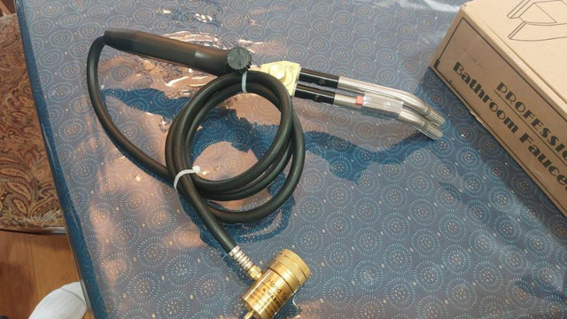 2 Pipes Gas Brazing Welding Torch in Hand Tools in Cambridge - Image 2