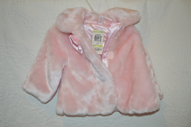 Baby Girl Fancy Coat in Clothing - 3-6 Months in City of Toronto