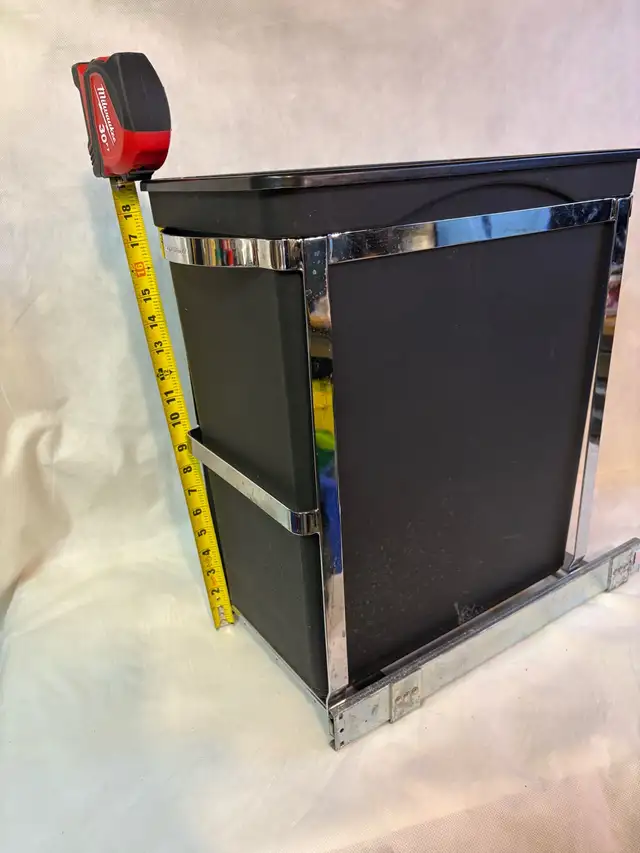 KITCHEN WASTE BIN in Cabinets & Countertops in Markham / York Region - Image 4