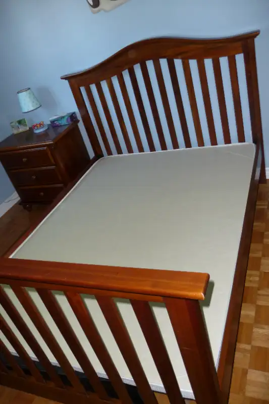 Ensemble de meuble et bassinette convertible enfants in Beds & Mattresses in West Island - Image 6
