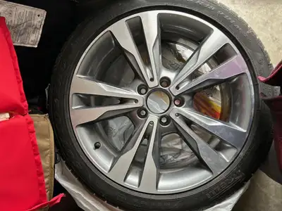 SottoZero Run Flats, used one season less that $750Kms, fit 2016-2022 C300 all body styles & early m...