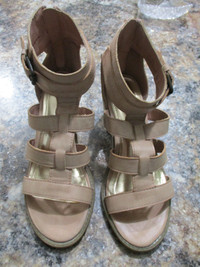 Souliers de femme 7 1/2 Madden Girl Women's shoes