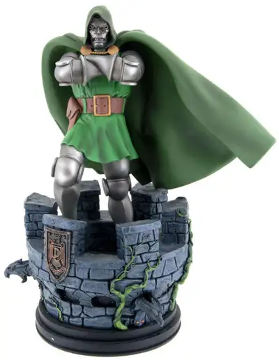 ⭐️⭐️⭐️ 14" Dr. Doom Cold Cast Resin Bowen Designs BNIB ⭐️⭐️⭐️, View more