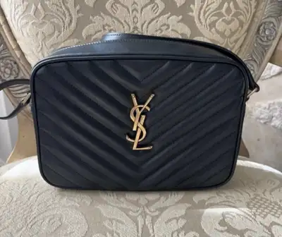 Saint Laurent LOU CAMERA BAG IN QUILTED LEATHER Black, View more