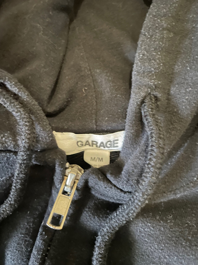 Full zip Garage hoodie• medium • blackSmoke free home Pick up ca in Women's - Tops & Outerwear in North Bay - Image 3