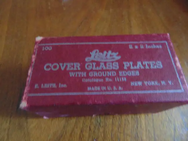 Vintage Wooden Slide Viewer in Arts & Collectibles in London - Image 5