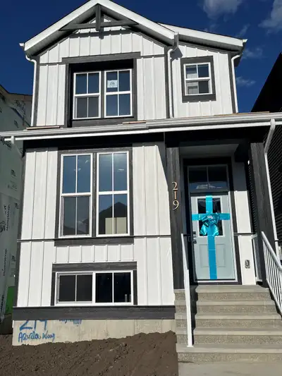 ***Newly built 4 Bed Smart home with 3 Full baths ***
