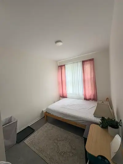 SUMMER SUBLET Female only!! 1 bedroom in a 2 bedroom apartment for rent from June 1st to August 31!...
