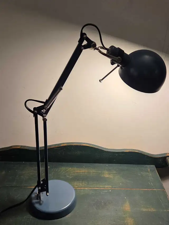 Vintage IKEA FORSA Blue Desk Work Lamp w/Adjustable Arm  in Indoor Lighting & Fans in City of Toronto - Image 4